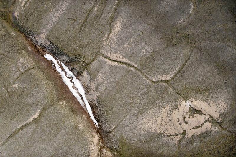 Scaled image Locations_Instruments/LI_7_Drone image of snow patch in Arctic tundra by Jakob Assmann.jpg 